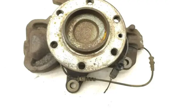 Mercedes-Benz Sprinter W906 Front wheel hub A906832 A9065403917