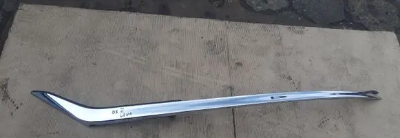 Citroen DS5 Front arch trim 9802824477