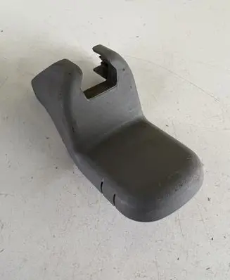 Toyota Hilux (AN10, AN20, AN30) Front driver seat rail trim 721580K010 72158OK010
