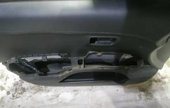Mitsubishi Outlander Front door card panel trim 