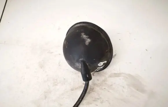 Vacuum air tank