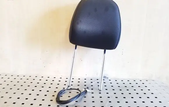 KIA Sorento Front seat headrest 