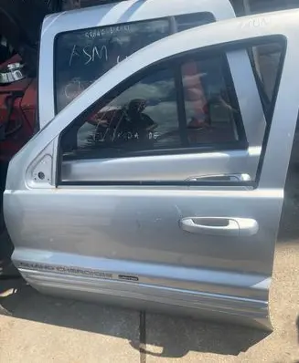Jeep Grand Cherokee (WJ) Front door
