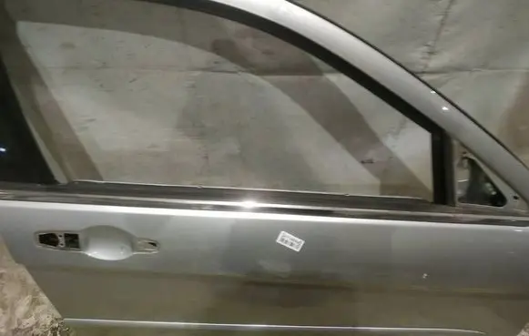 Chrysler Sebring (JS) Front door glass trim molding