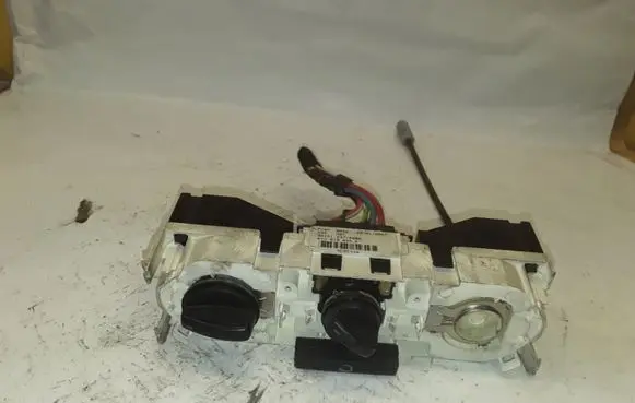 Volkswagen Polo IV 9N3 Other air conditioning (A/C) parts 6Q0819445 901512370000
