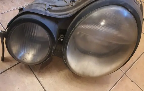 Mercedes-Benz E W210 Headlight/headlamp 14434500