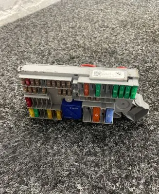 BMW X3 G01 Fuse module 6807487
