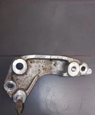 Honda CR-V Gearbox mounting bracket 55SMJ