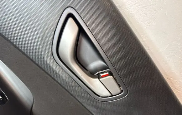 Hyundai Kona I Rear door card panel trim 83380J9000