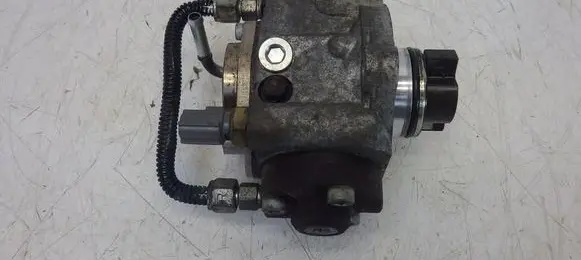 Mazda 6 Fuel injection high pressure pump R2AA13800