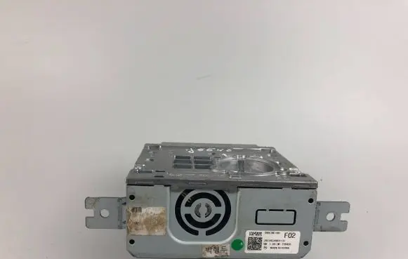 Hyundai Kona II Radio/CD/DVD/GPS head unit 940C3BF100