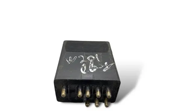 Mercedes-Benz 190 W201 Other relay 0075459632 05999621