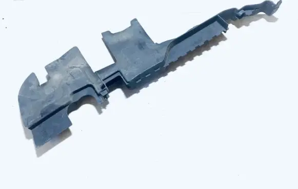 Audi A4 S4 B6 8E 8H Air intake duct part 8e0121284b 8e0121284