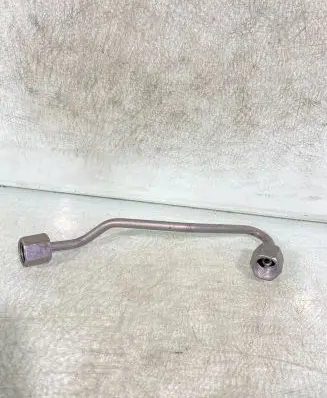 Fuel injector supply line/pipe