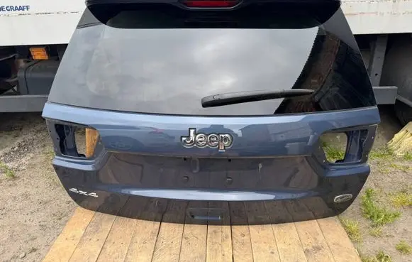 Jeep Grand Cherokee Tailgate/trunk/boot lid 