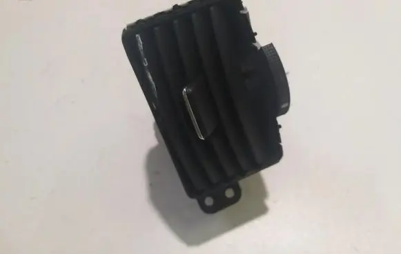 Toyota Corolla Verso AR10 Dashboard side air vent grill/cover trim 5565064010 655641-4010