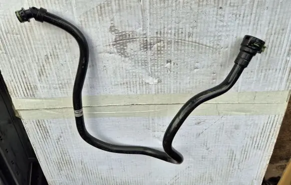BMW X1 F48 F49 Gearbox oil cooler pipe/hose 7555628
