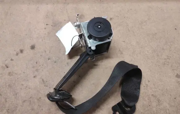 Opel Meriva A Front seatbelt 5424212 13243065 13243570