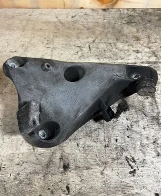 BMW X5 E70 Engine mounting bracket 6790021 22116790021