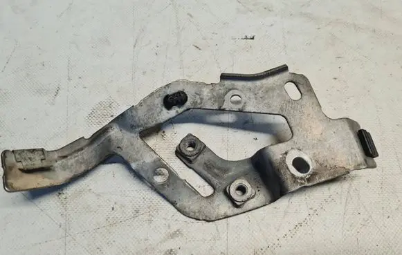 Opel Vivaro Other engine bay part