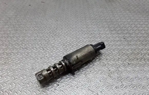 Audi A6 S6 C6 4F Camshaft vanos timing valve 06E109257J