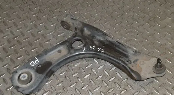 Audi A1 Front lower control arm/wishbone 6R0407152F