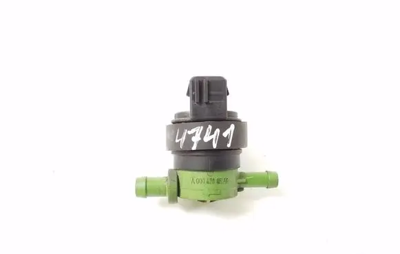 Mercedes-Benz SLK R171 Valve A0004706593