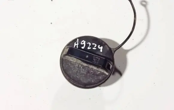 Nissan Note (E11) Fuel tank filler cap 