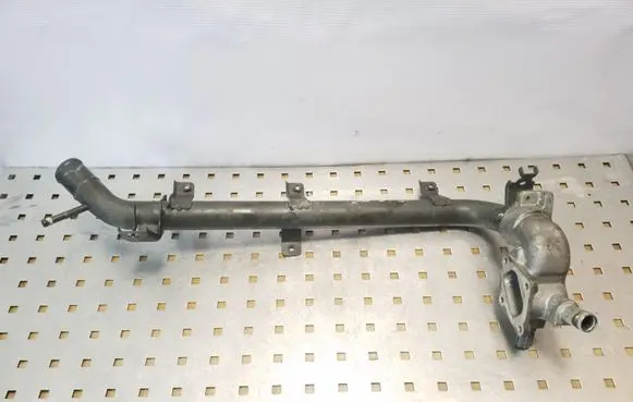 Suzuki Grand Vitara II Engine coolant pipe/hose