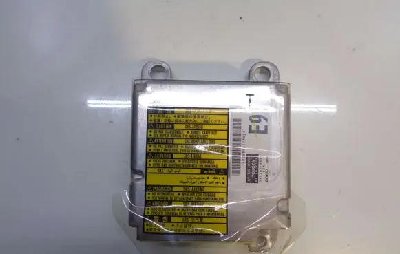 Toyota Prius (XW20) Airbag control unit/module 8917047390