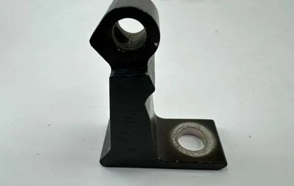 Audi Q2 - Rear door lower hinge 8V5833404C