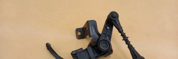 Land Rover Range Rover Evoque L538 Front height sensor lever BJ323D028AA