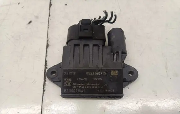 Mercedes-Benz E W212 Glow plug pre-heat relay