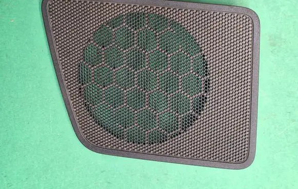 Volkswagen Caddy Side speaker trim/cover 2K0858425