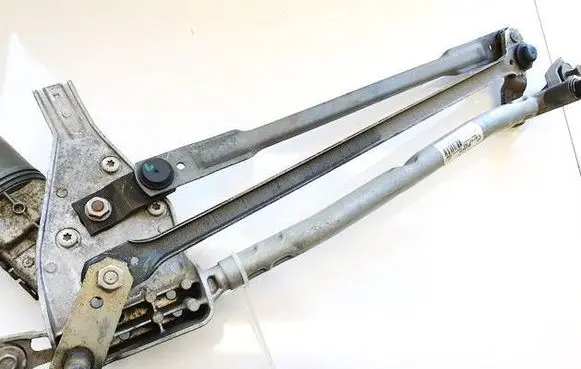 Peugeot 208 I Front wiper linkage and motor 9673917180 3397021392