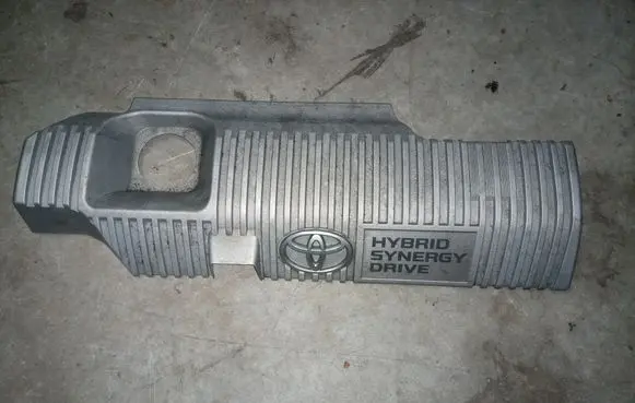 Toyota Auris E180 Engine cover (trim)