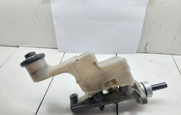 Toyota Corolla Verso E121 Master brake cylinder 13231110310