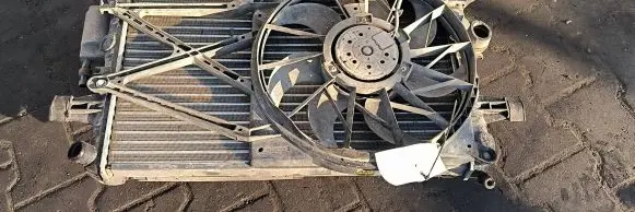 Opel Astra G Coolant radiator