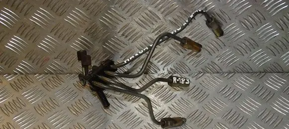 Mazda 323 Fuel injector supply line/pipe MAZDA_323_626_2.0_DITD_RF2A_PRZEWODY_WTRYSKOWE