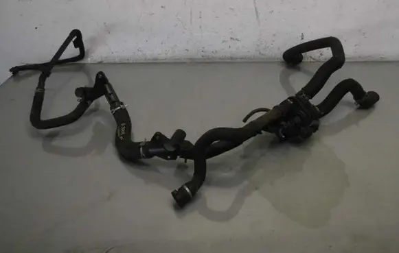 Peugeot 3008 I Engine coolant pipe/hose
