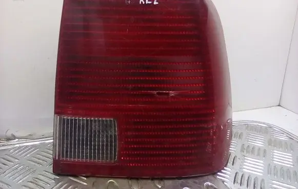Volkswagen PASSAT B5 Rear/tail lights 3B5945257