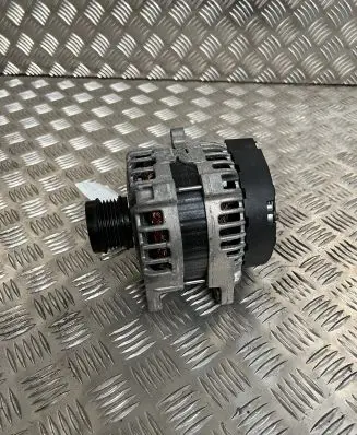 Mercedes-Benz GLA W156 Generator/alternator A0009061903
