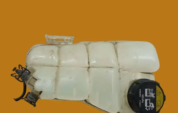 Volvo V40 Coolant expansion tank/reservoir 31338764