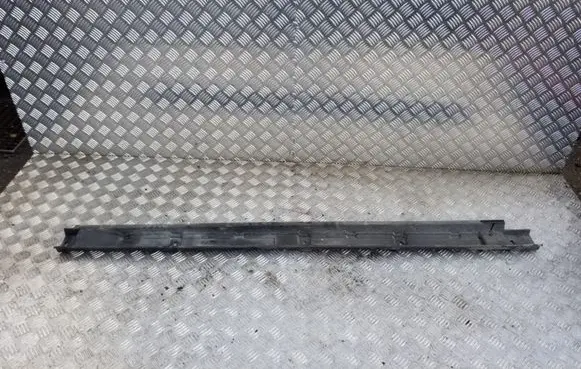 Mercedes-Benz ML W164 Other sill/pillar trim element A1646981030