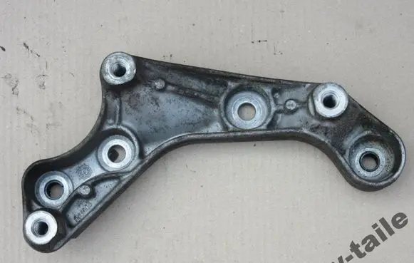 Mercedes-Benz GLK (X204) Front differential bracket A2720140195