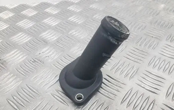 Skoda Octavia Mk2 (1Z) Engine coolant pipe/hose 045121121A 03G121121