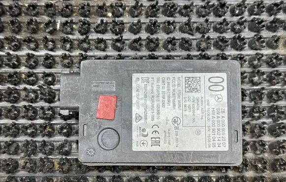 Mercedes-Benz S W222 Distronic sensor radar A0009052307 A0009021434 A0009010405