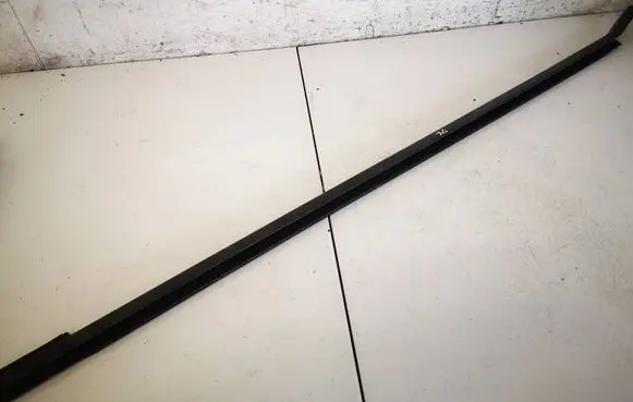 Ford Focus Front door glass trim molding