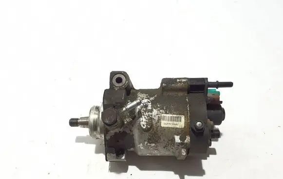 SsangYong Rodius Fuel injection high pressure pump 9303104B