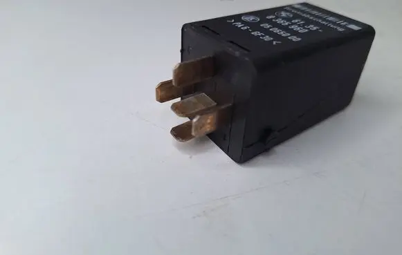BMW X5 E53 Other relay 8365960 05065000